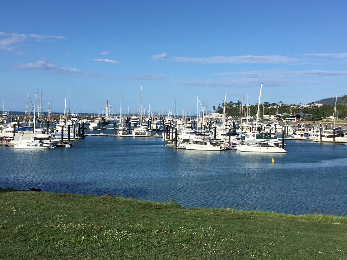 Marina View Apartment Airlie Beach Exterior foto